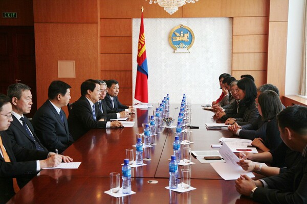 Minister of Culture Cai Wu visited Mongolia