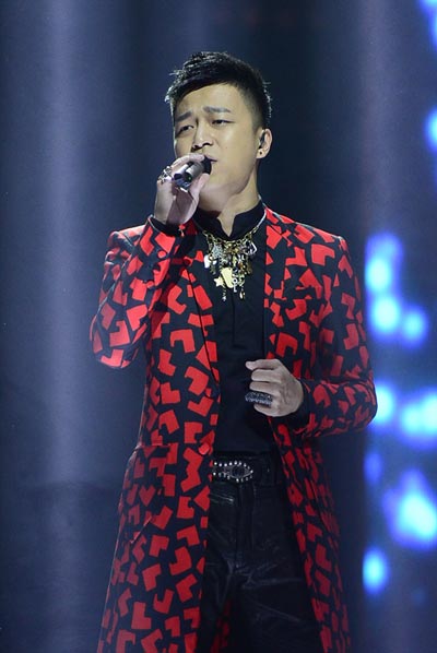 Zhang Bichen wins 3rd season of <EM>Voice of China</EM>