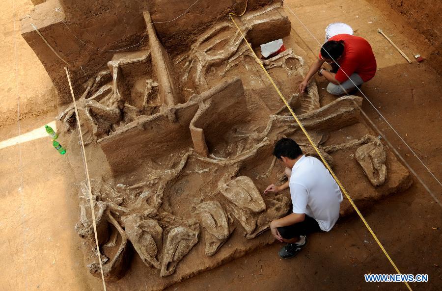 Historical relics unearthed in C China's Henan