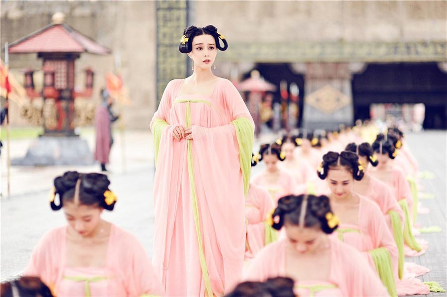 New photos of Fan Bingbing as 'Empress of China'