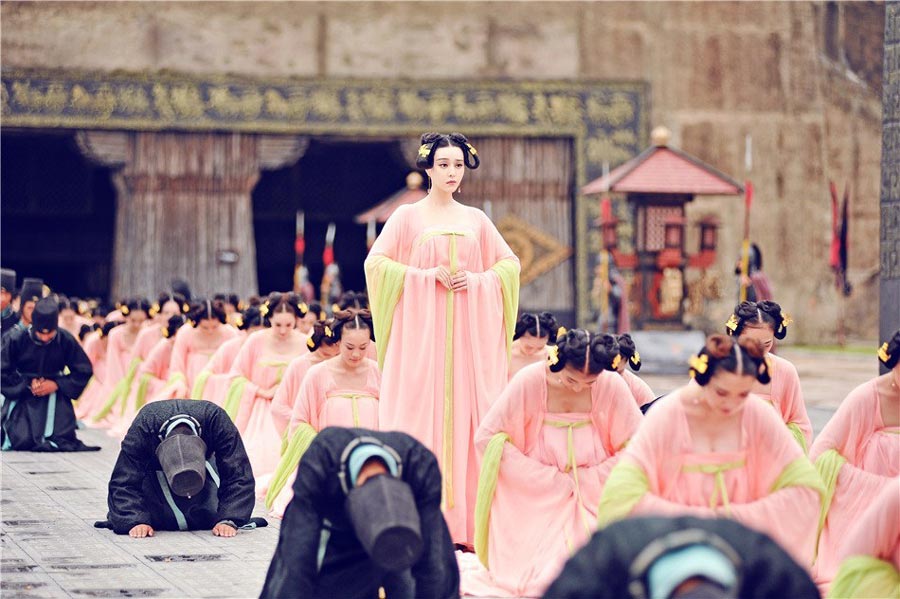 New photos of Fan Bingbing as 'Empress of China'