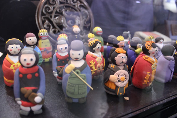 Beyond relics: Chinese museums seek more visitors