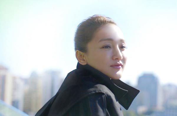 Zhou Xun releases new song for Christmas