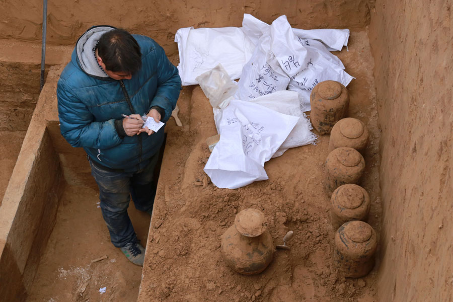 Ancient tombs of Han Dynasty discovered in Henan