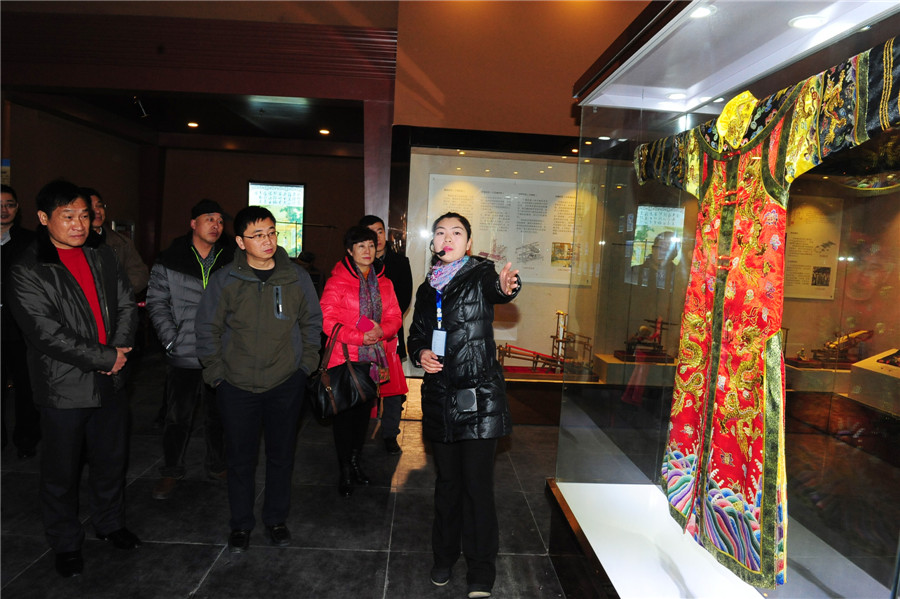 Silk museum opens in Anhui