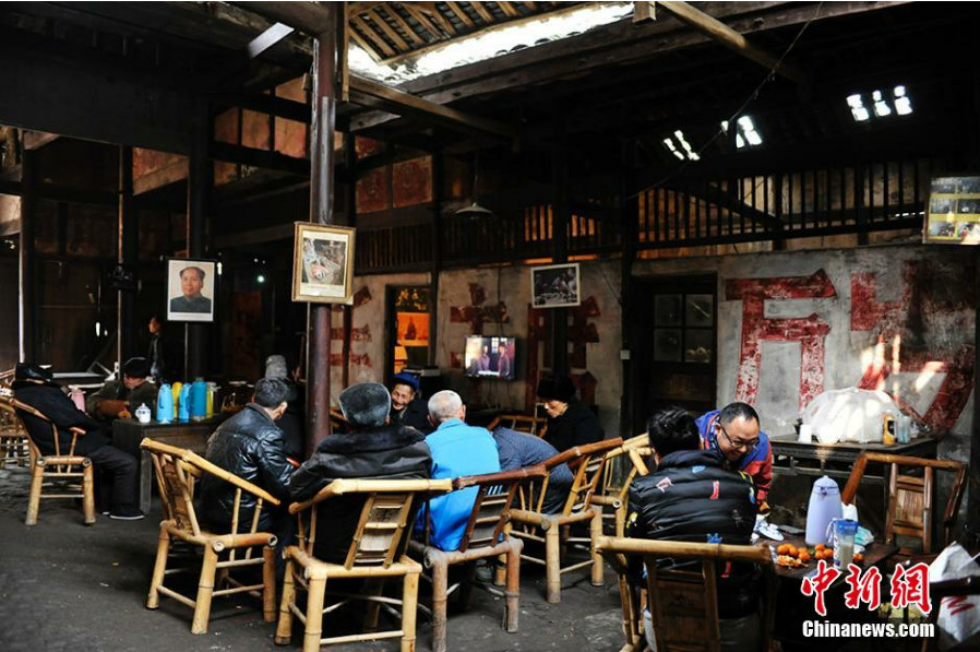 A visit to a hundred-year-old tea house in Chengdu