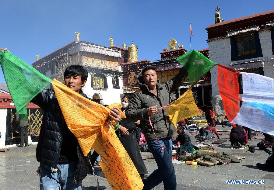 Tibetan New Year prepared in Lhasa