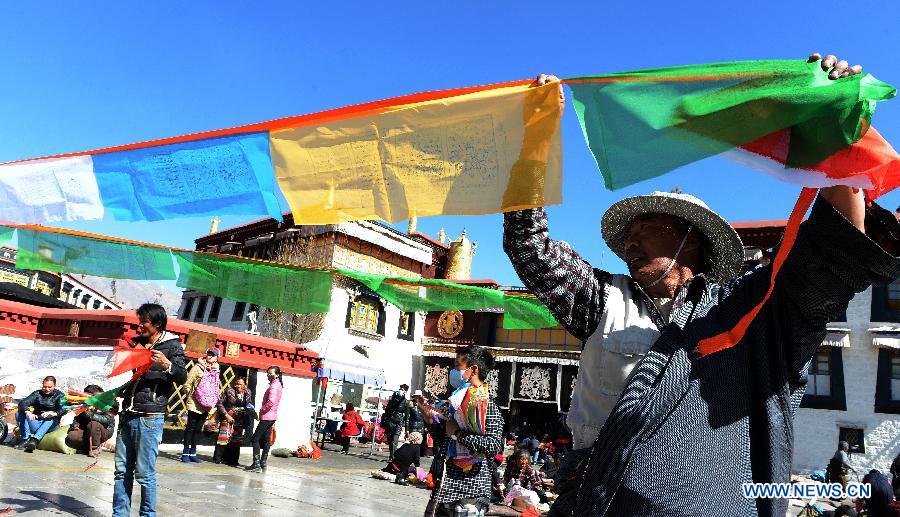 Tibetan New Year prepared in Lhasa