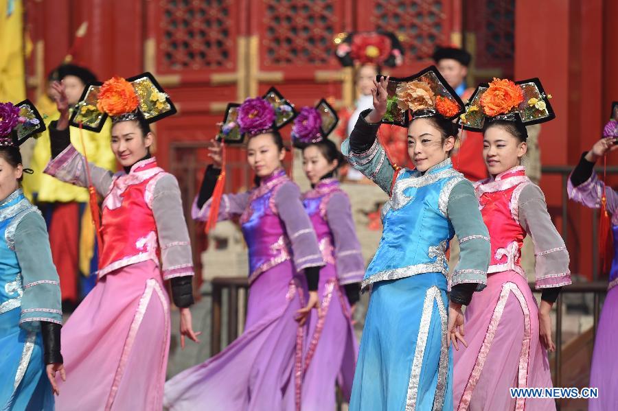 Court play staged in Shenyang Palace Museum