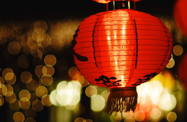 how to make a paper lantern for chinese new year