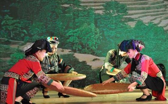 Hani ethnic folk performance coming to 2015 expo