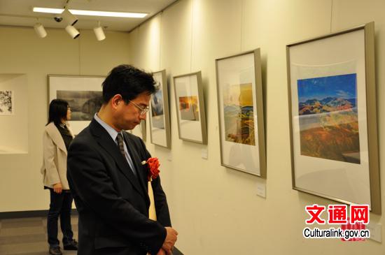 Photography exhibition featuring Chinese scenes held in Tokyo