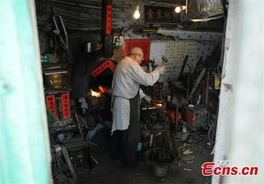 Blacksmith finds it hard to give up old occupation