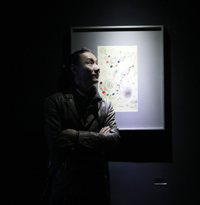 Liu Yijun's journey from guitar strings to painting show