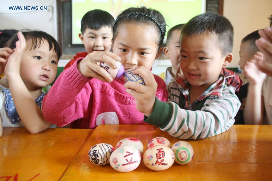 Children participate in activities marking day of Li Xia around China