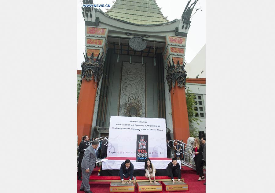 Leaving their handprints in Hollywood