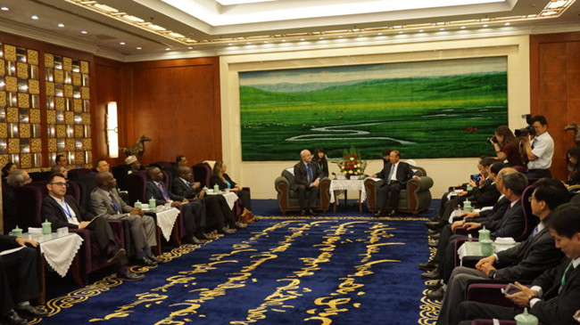 Diplomats attend cultural tour of Inner Mongolia