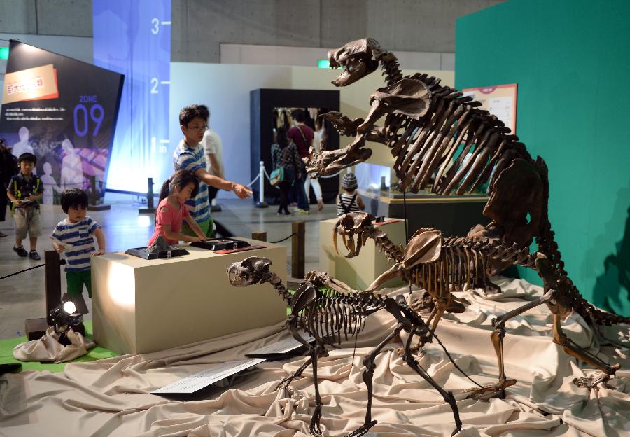 'Mega Dinosaur Exhibition 2015' ongoing in Japan's Chiba
