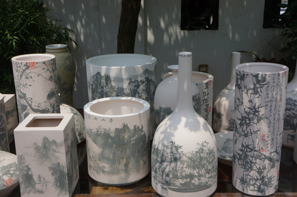 Jingdezhen ceramic art culture makes debut at Milan Expo