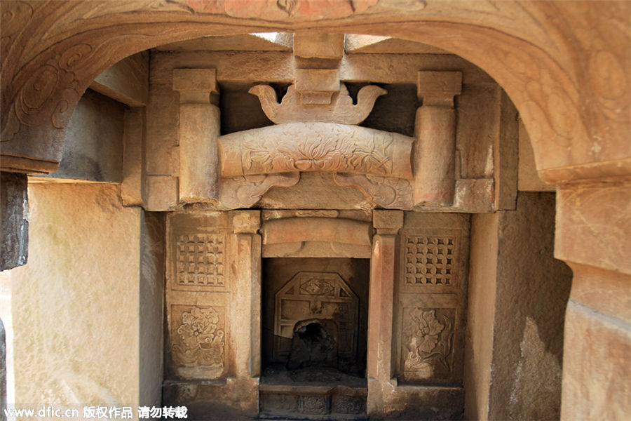 Rare luxury tomb discovered in Chongqing