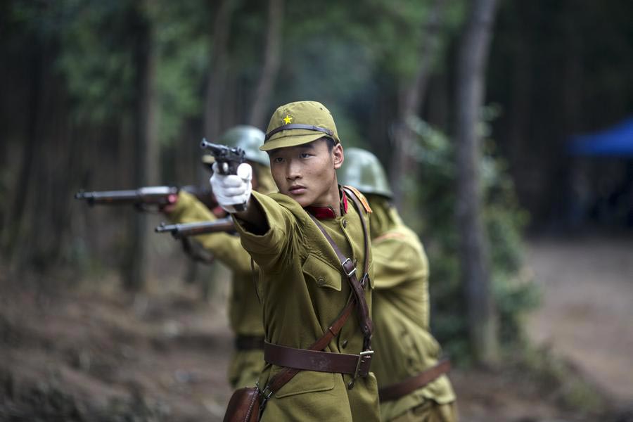 Behind the scenes of a Chinese war drama