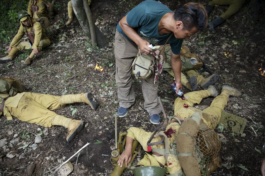 Behind the scenes of a Chinese war drama