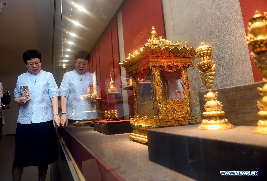 Gold and silver ware exhibition of Palace Museum held in Beijing