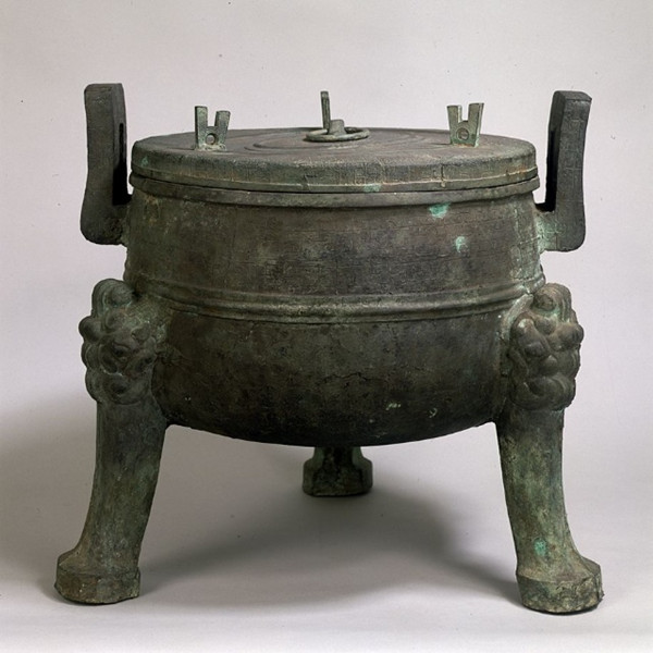 Chinese relics are labeled as 'Japanese national treasures' in Tokyo museum