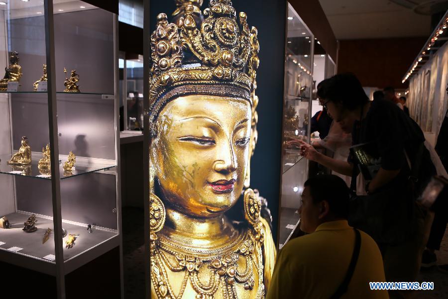 12 auctions to be held in Grand Hyatt Hong Kong