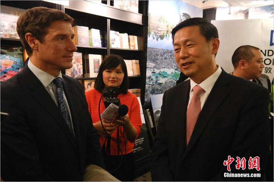 London holds Chinese Book Fair during President Xi's visit