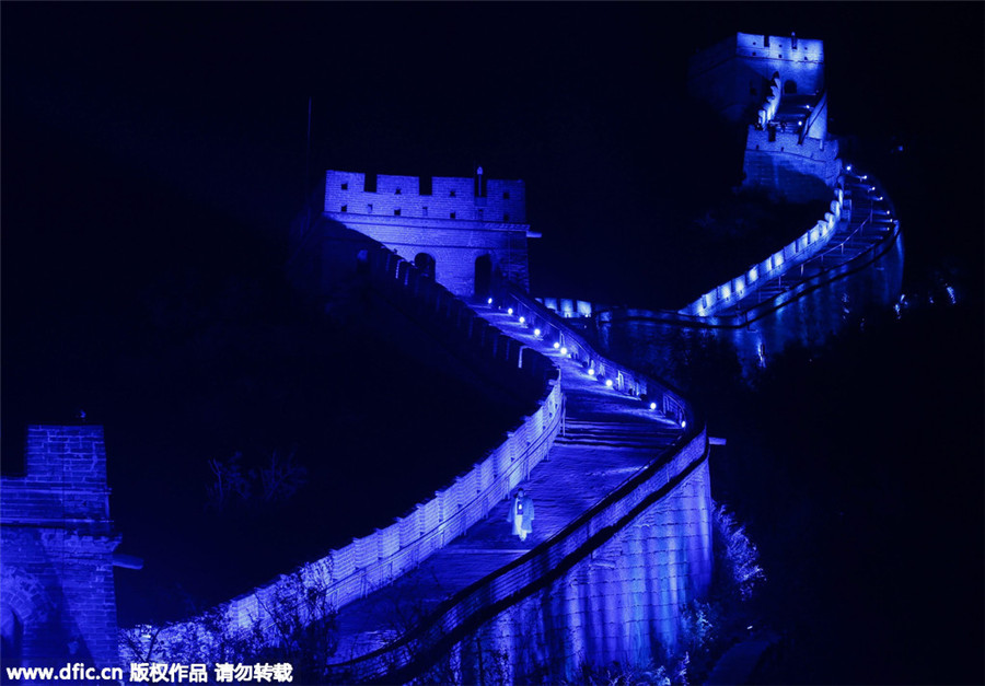 Great Wall lit up to mark 70th anniversary of UN founding