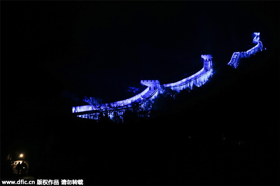 Great Wall lit up to mark 70th anniversary of UN founding