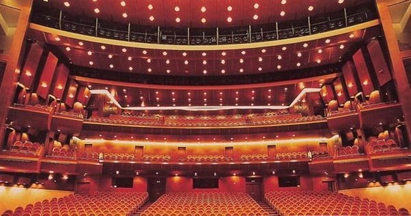Raising the curtain on a historic theater