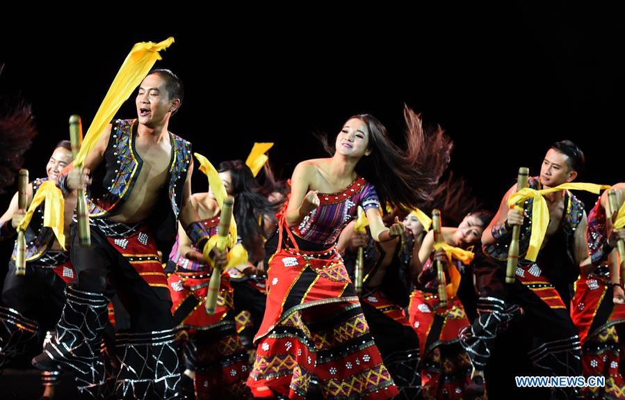 Honghe Cultural Art Festival closes in SW China