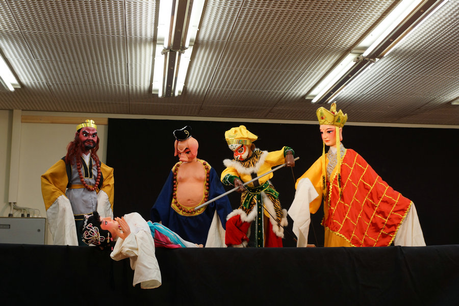 Chinese puppet show lights up children’s drama festival