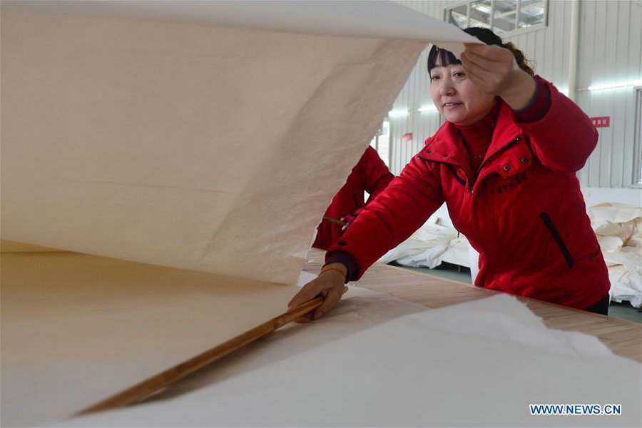 Super xuan paper put into quantity production in E China<BR>