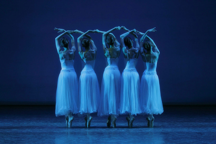 Guangzhou Ballet takes center stage in Beijing