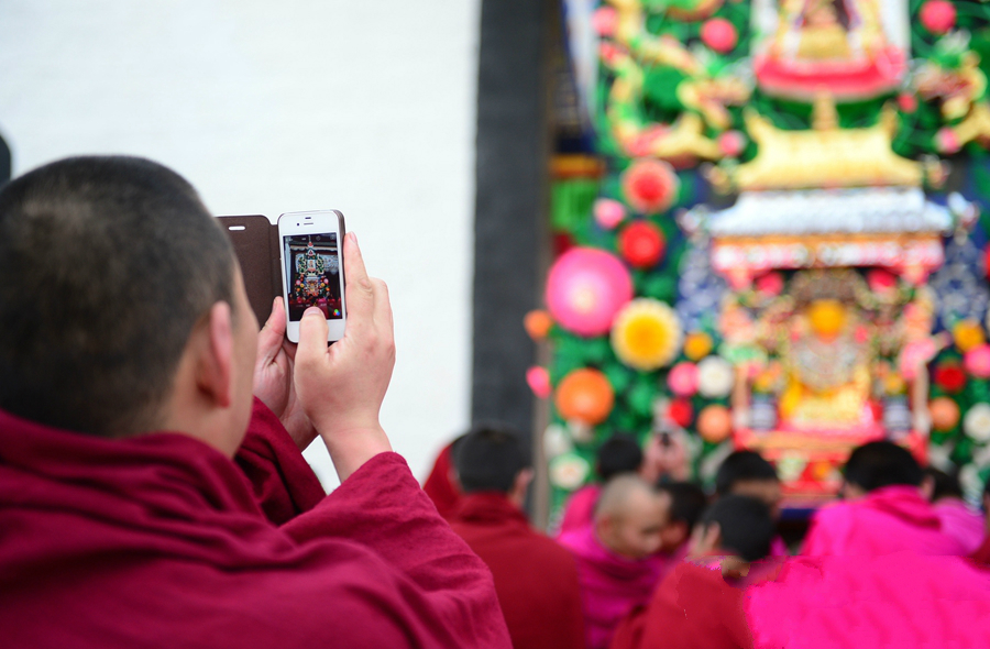 An art of winter: butter sculpture in Tibet