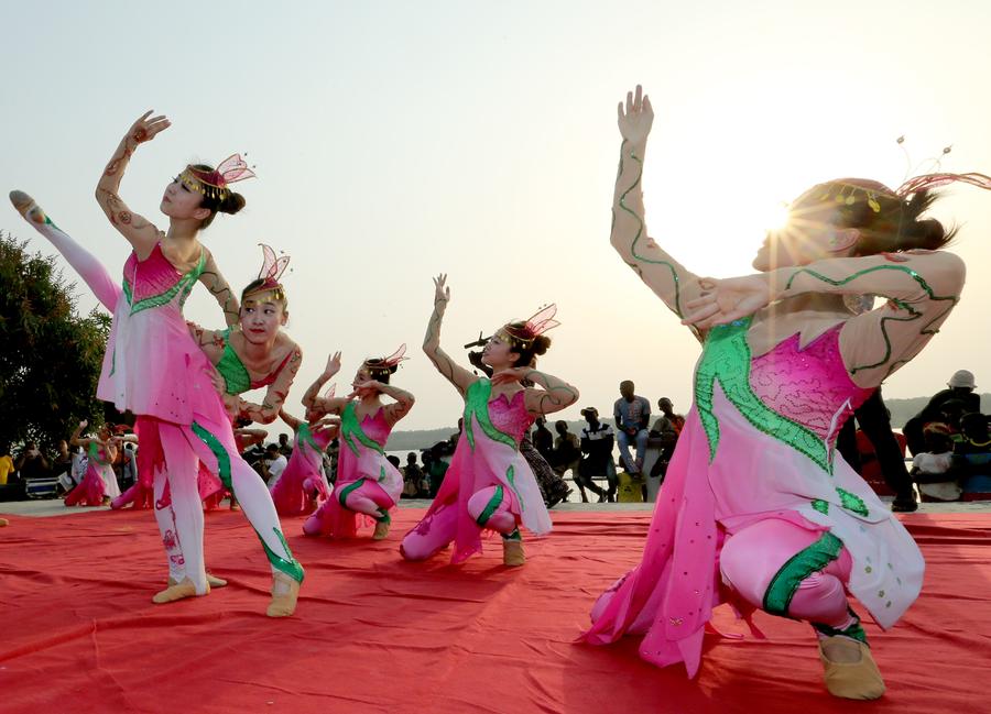 Chinese artists perform ahead of Spring Festival in Benin