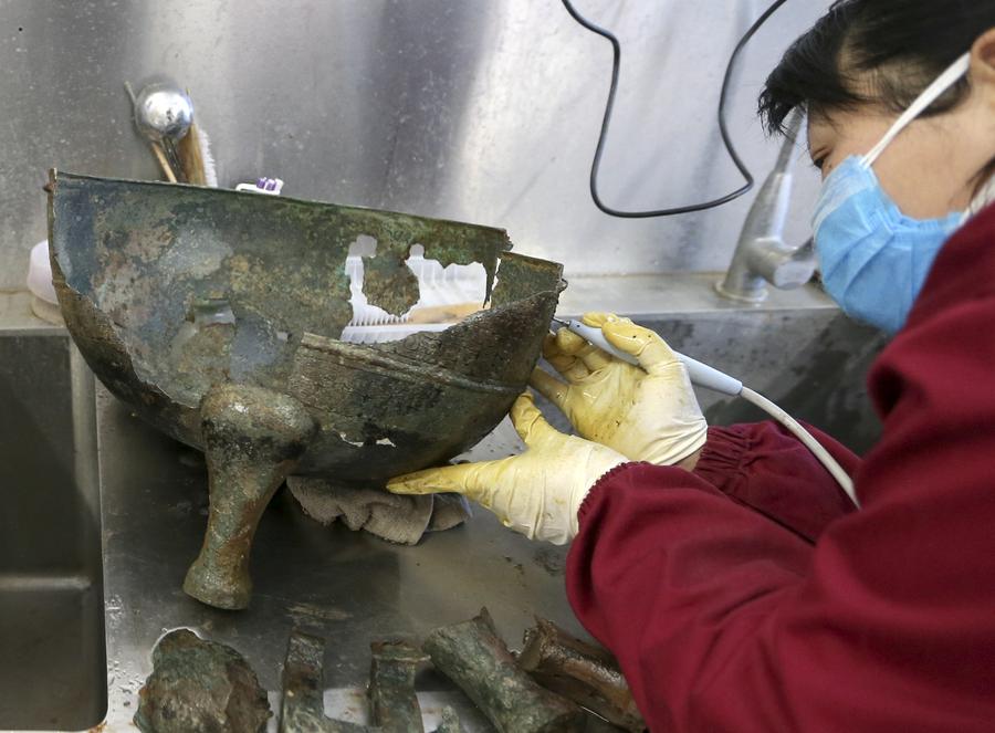 Ancient nobles' tomb excavated in Luoyang city