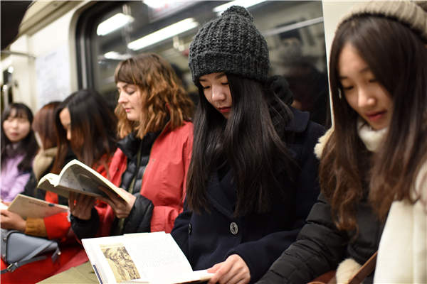 Chinese spending more money on buying printed books