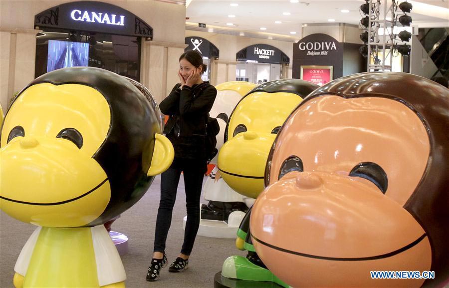 100 monkey figurines in Shanghai create holiday atmosphere