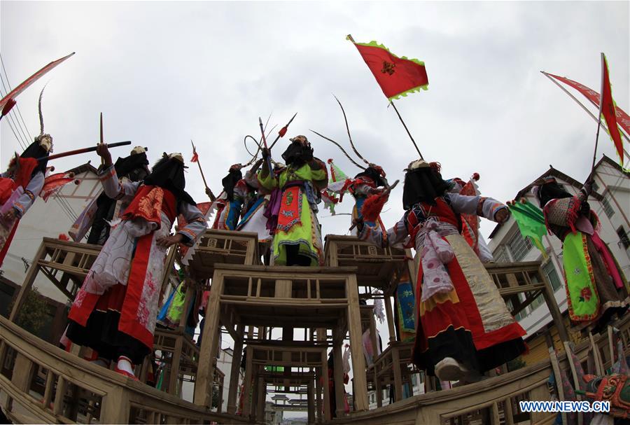 Folk opera Gaotai Dixi performed in SW China