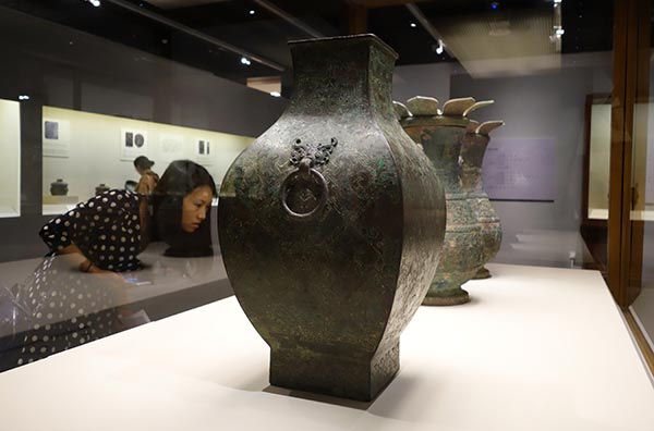 National Museum exhibits recent acquisitions