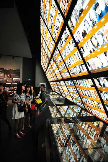 Translations of Nanjing Massacre book on stands now