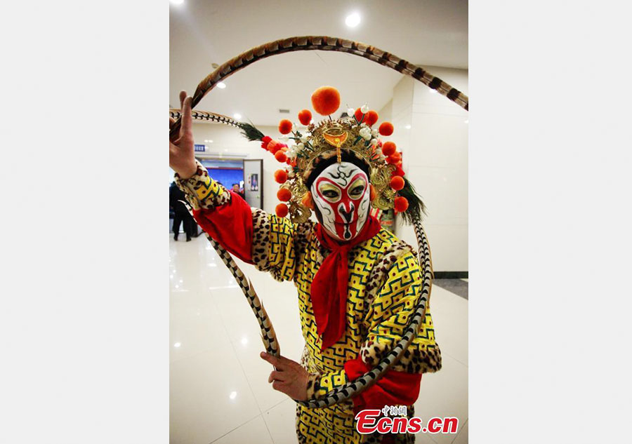 'Monkey King' performer revives Peking Opera troupe
