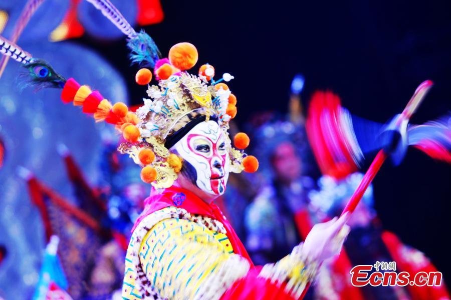 'Monkey King' performer revives Peking Opera troupe