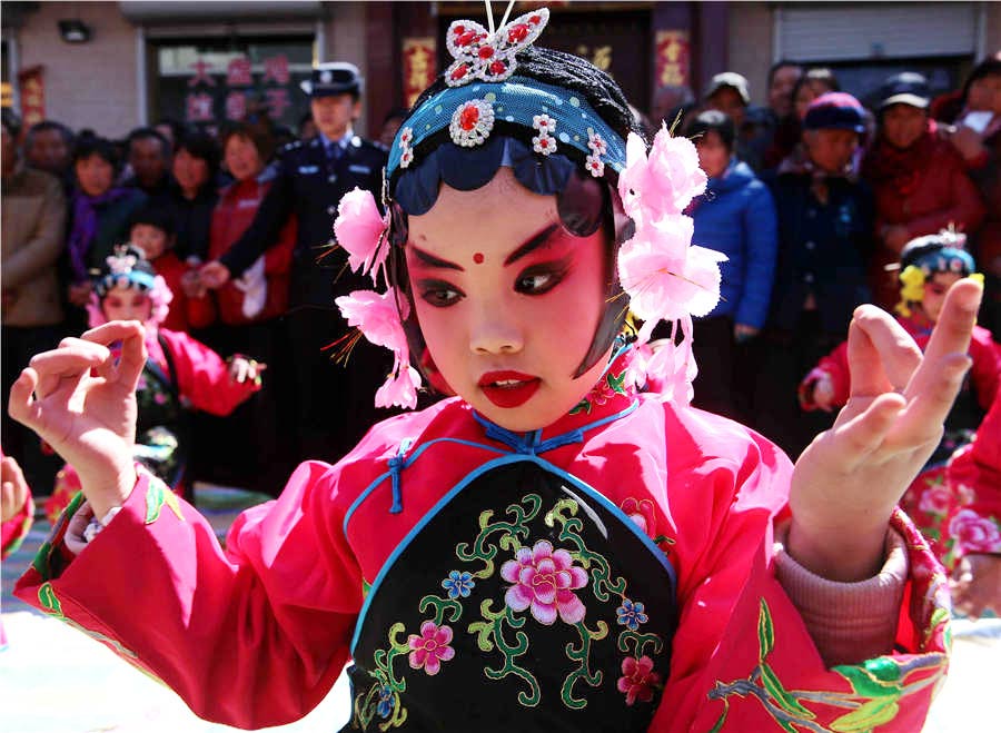 Shehuo performance showcases folk culture in Shanxi