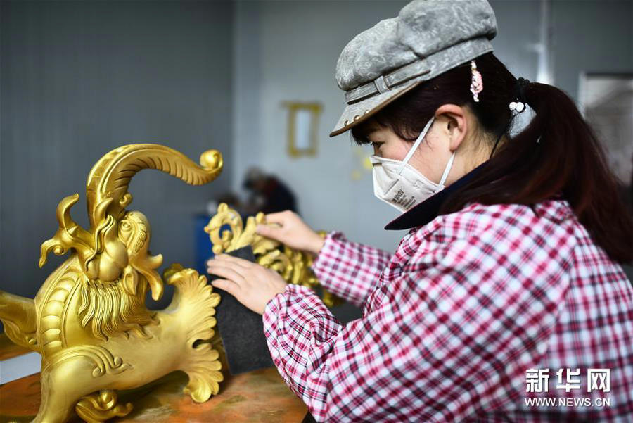 Cultural industry enriches rural artists in Qinghai