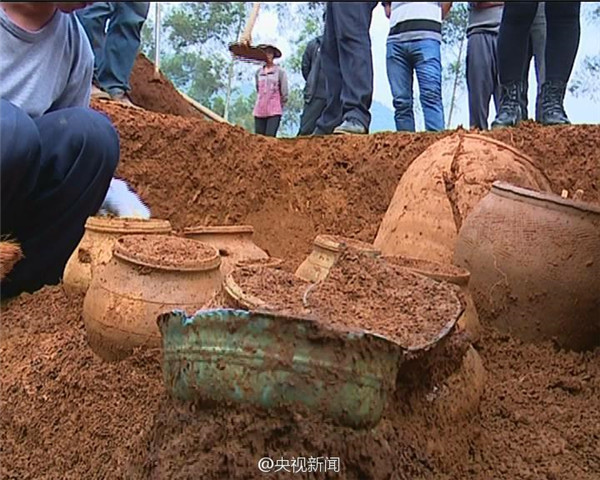 2,000-years-old tomb found in S China